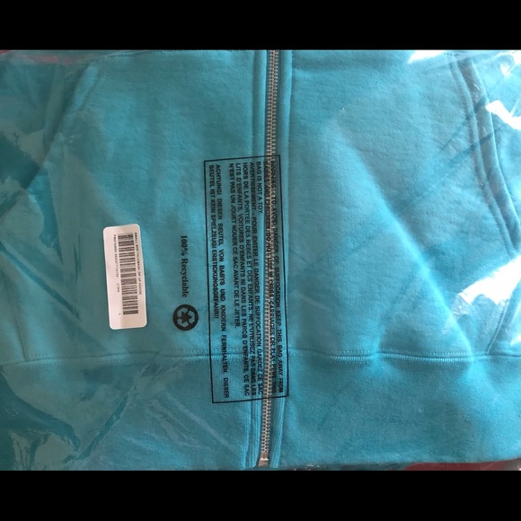 Small box face mask - Picture 3 of 3